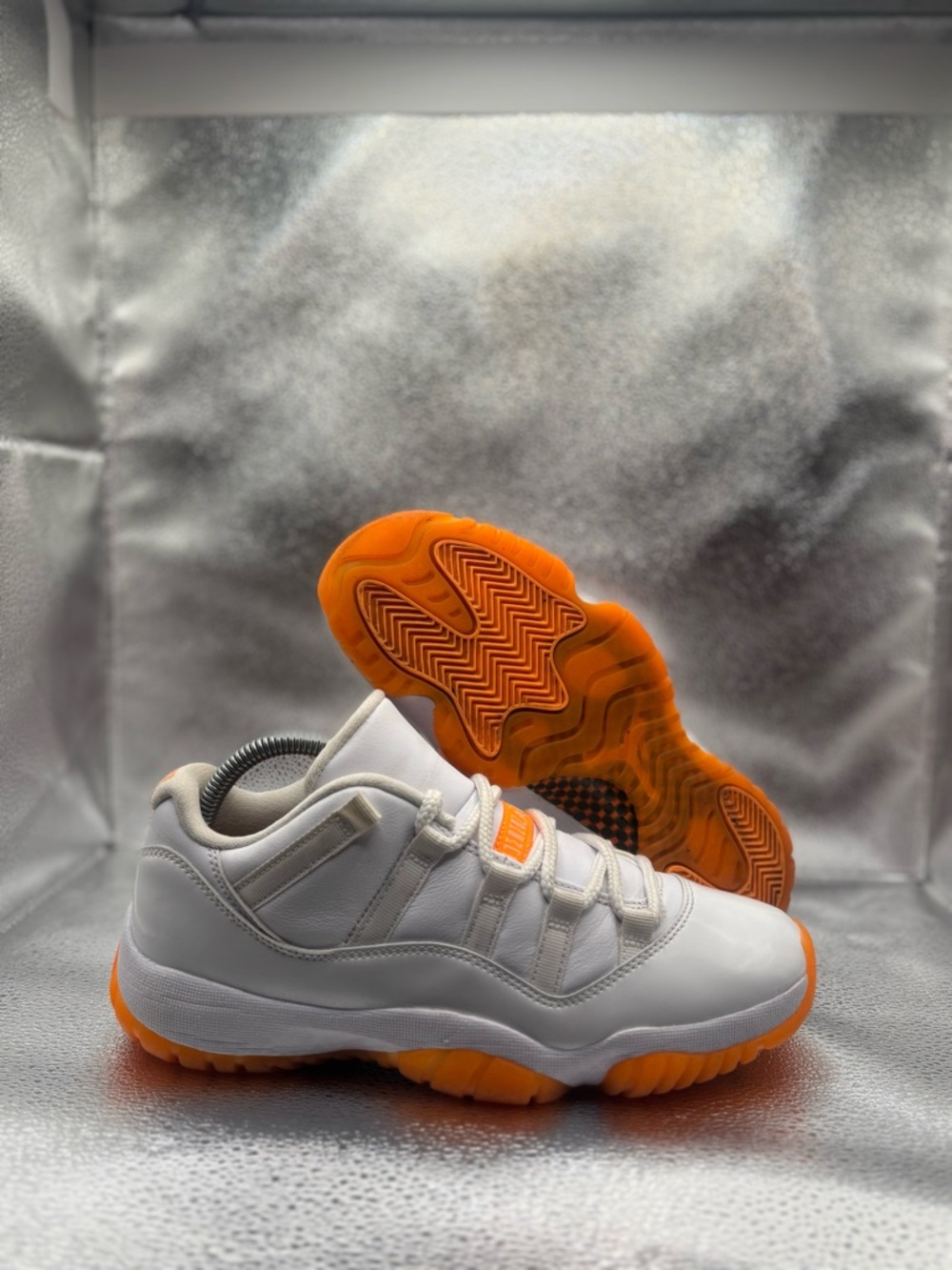 Air Jordan 11 low citrus 2021